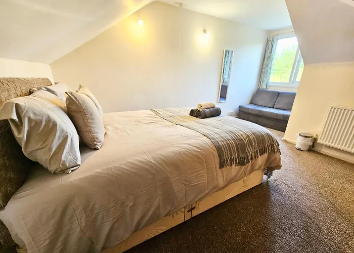 Charming Near Southmead Ubytování v soukromí Bristol