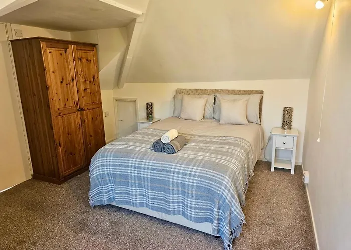 Charming Near Southmead *